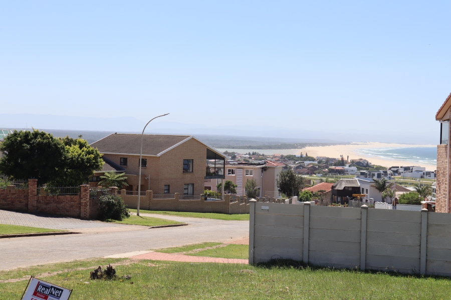 0 Bedroom Property for Sale in Wavecrest Eastern Cape